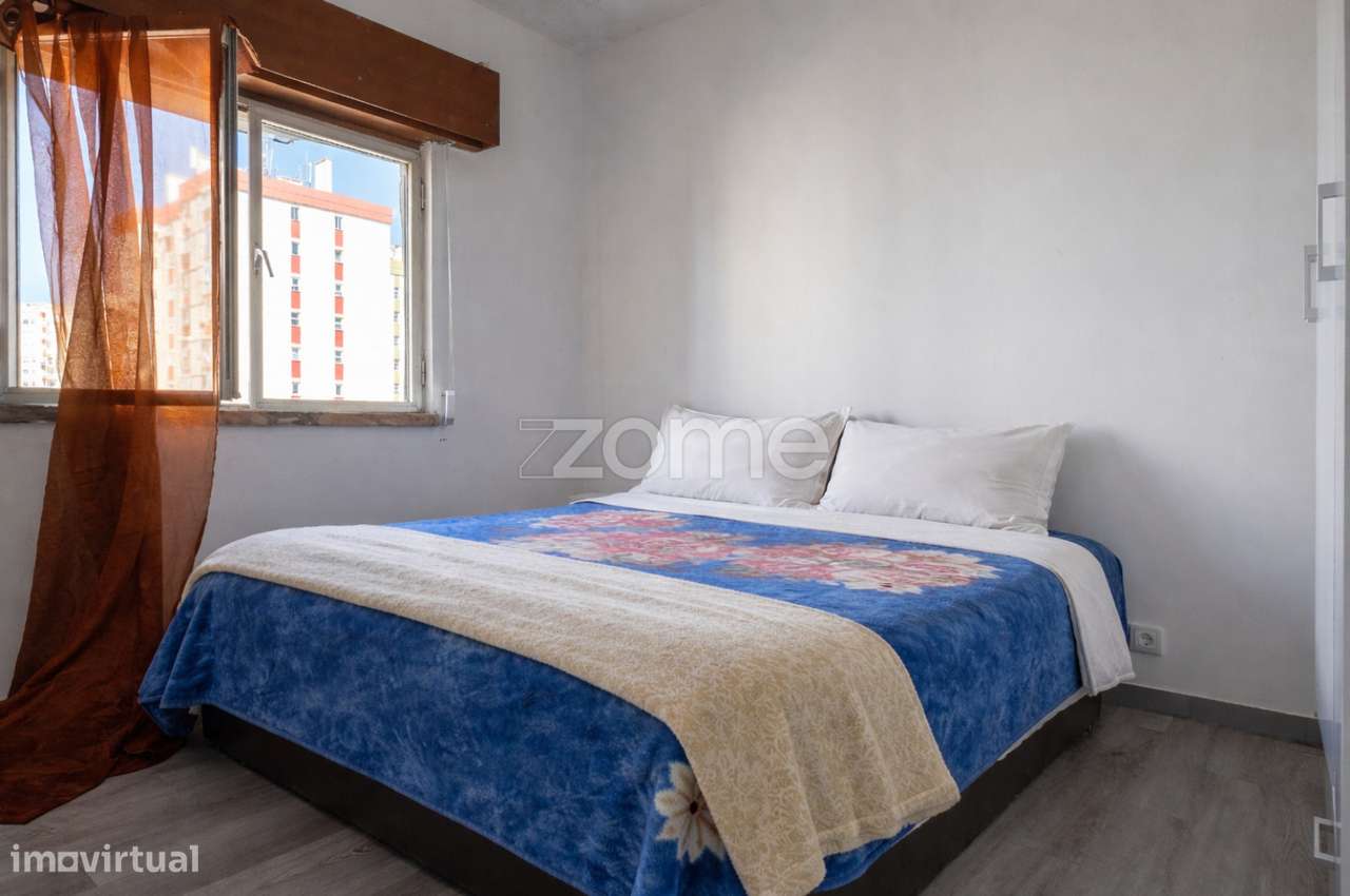 Vende-se apartamento T1 Remodelado, Monte Abraão-15