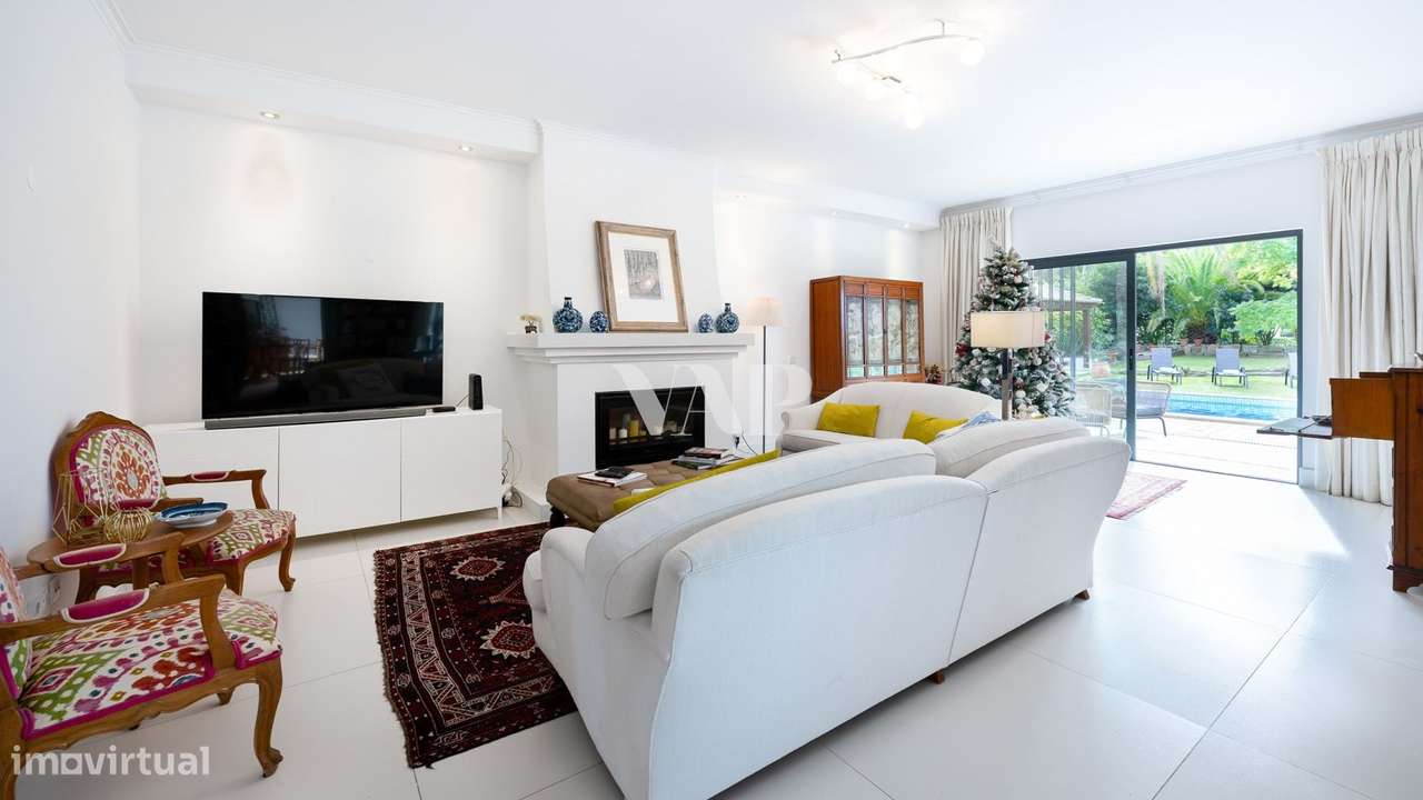 Moradia T4 Frente Golfe em Vilamoura com Piscina e Jardim Privado - Grande imagem: 2/39