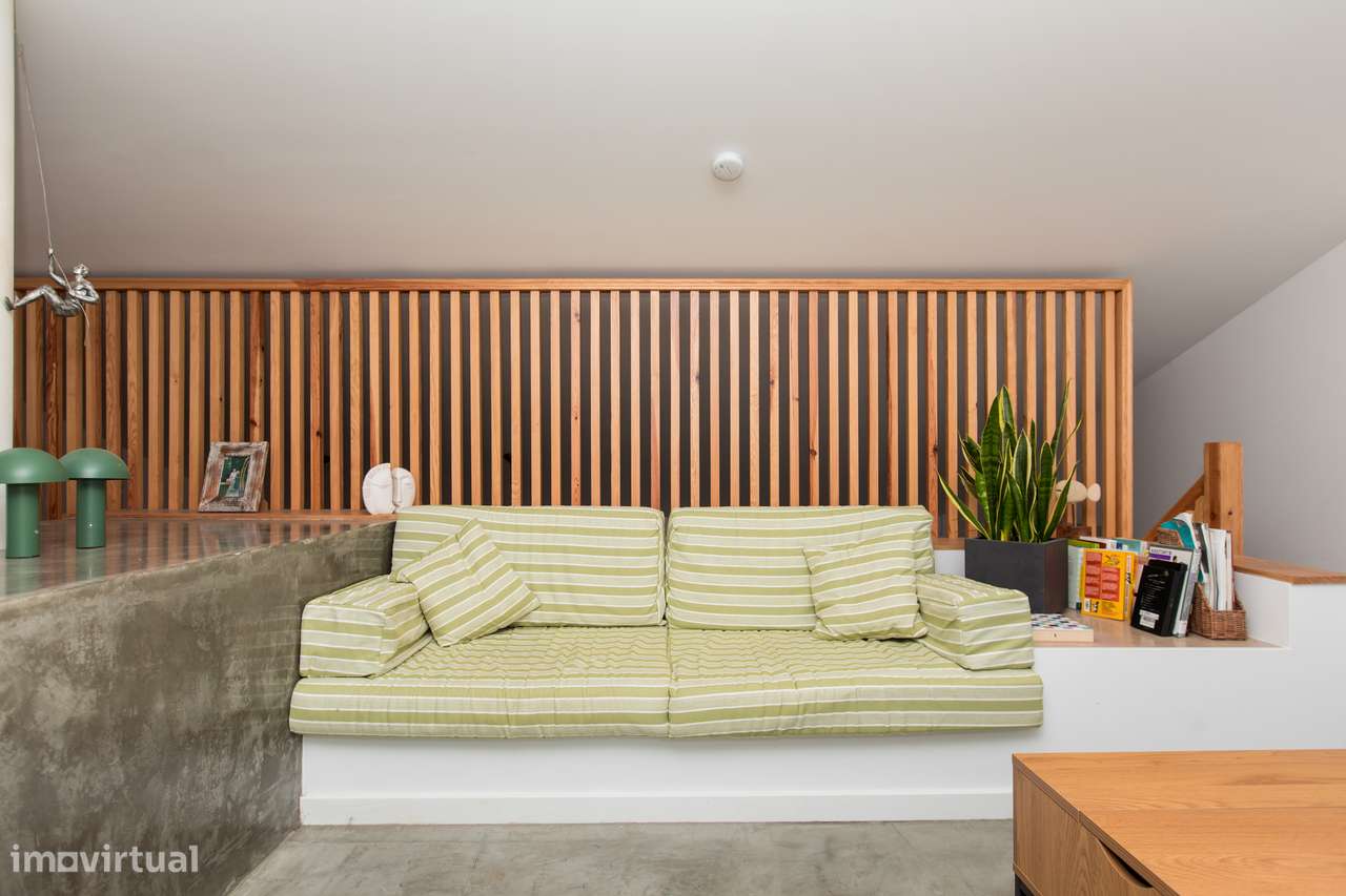 Moradia isolada terreno de 811m2 piscina jardim Sesimbra-36