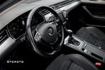 Volkswagen Passat Variant 2.0 TDI DSG (BlueMotion Technology) Comfortline - 24