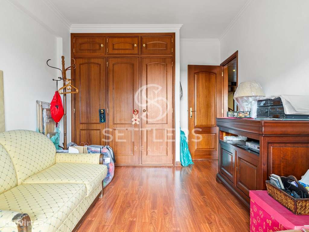 Apartamento T2+1 - Parede-21