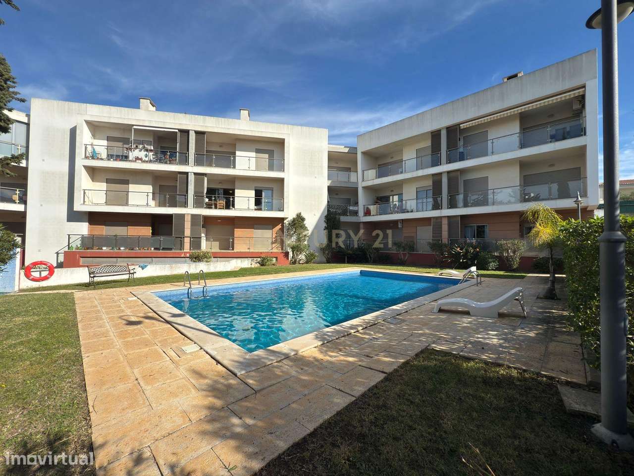 Apartamento T2 Com Piscina E Garagem Alto Do Pacheco