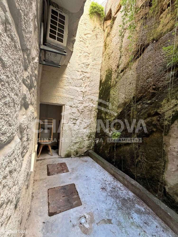 Apartamento T1 mobilado com terraço - C/ Alojamento Local - Grande imagem: 5/14