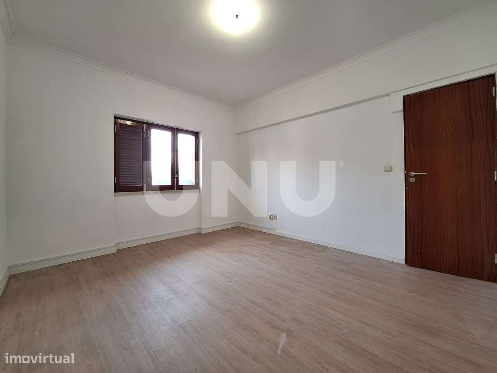 Andar de Moradia - R/C | Amora para Arrendamento - Grande imagem: 5/23