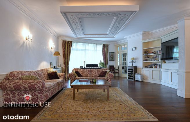 Na sprzedaż apartament z pełnym wyposażeniem-0