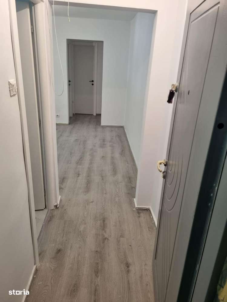 Apartament 2 camere Giurgiului Resita renovat.-2