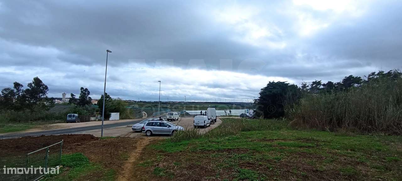 Terreno para Construção com Vista para a Barragem - Grande imagem: 2/5