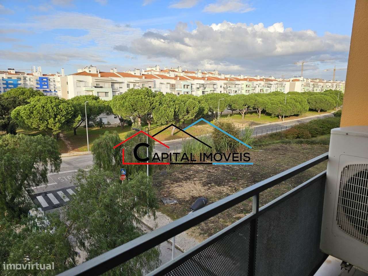 Apartamento T3 com suíte, varandas, garagem e arrecadação-28