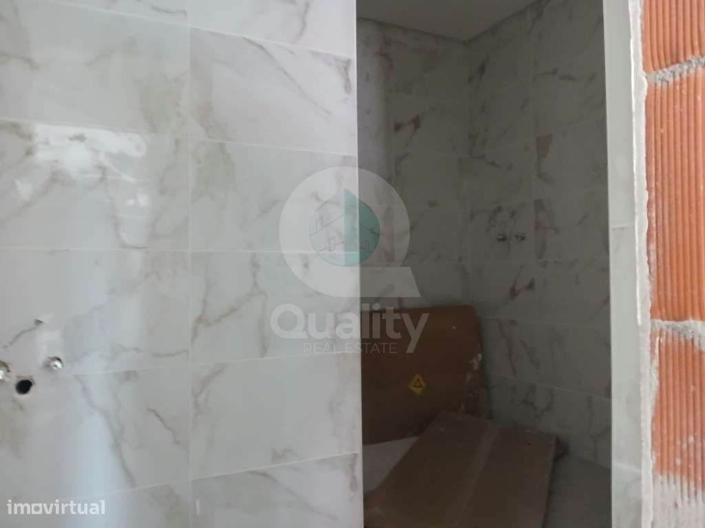 Apartamento T4 Totalmente Renovado - Verderena - Grande imagem: 4/11