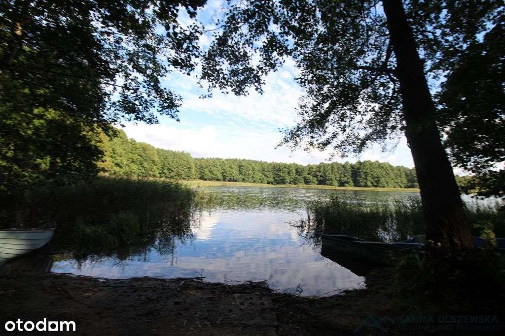 Działa przy jeziorze Łąkorz-12