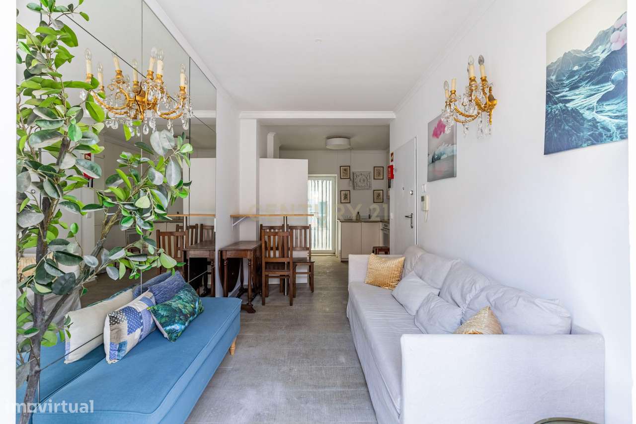 Apartamento T2 remodelado -  Campo Mártires da Pátria - Grande imagem: 3/18