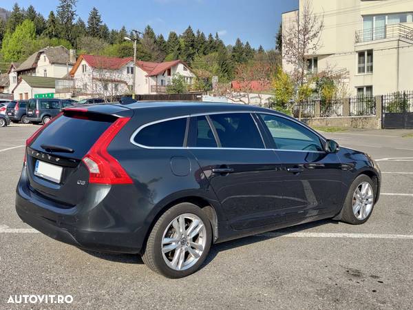 Volvo V60 D3 Start-Stop Momentum - 4