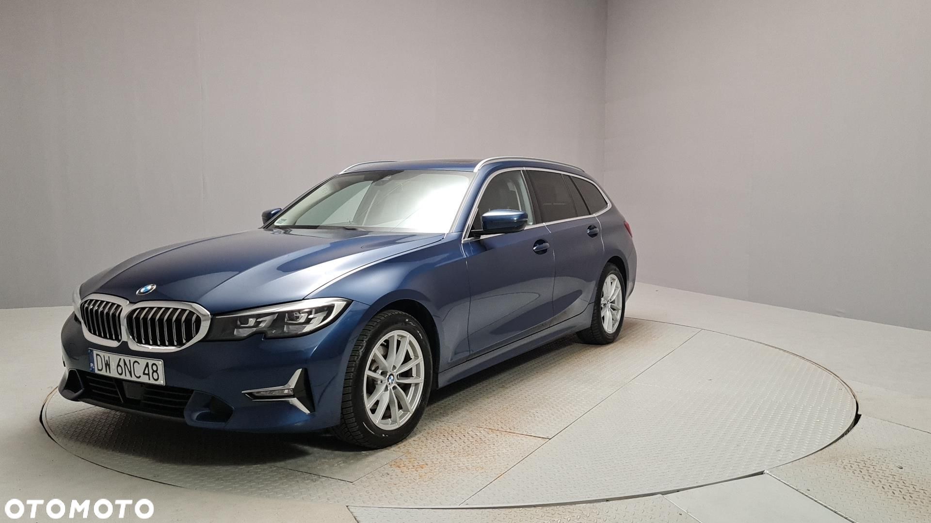 BMW Seria 3 320d xDrive MHEV Luxury Line - 1