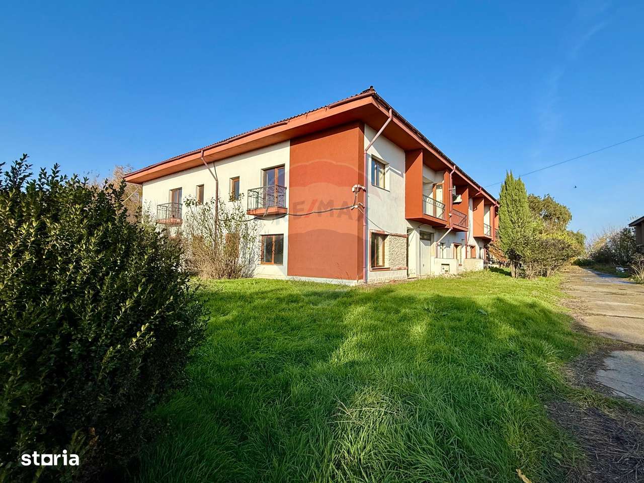 Casa cu 4 camere de vanzare in Mihail Kogalniceanu Constanta - Imagine principală: 4/14