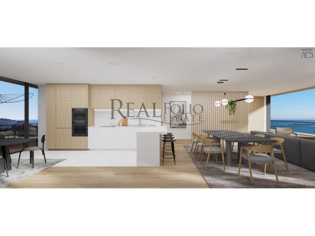 Apartamento T3 com Varanda e Vista de Mar