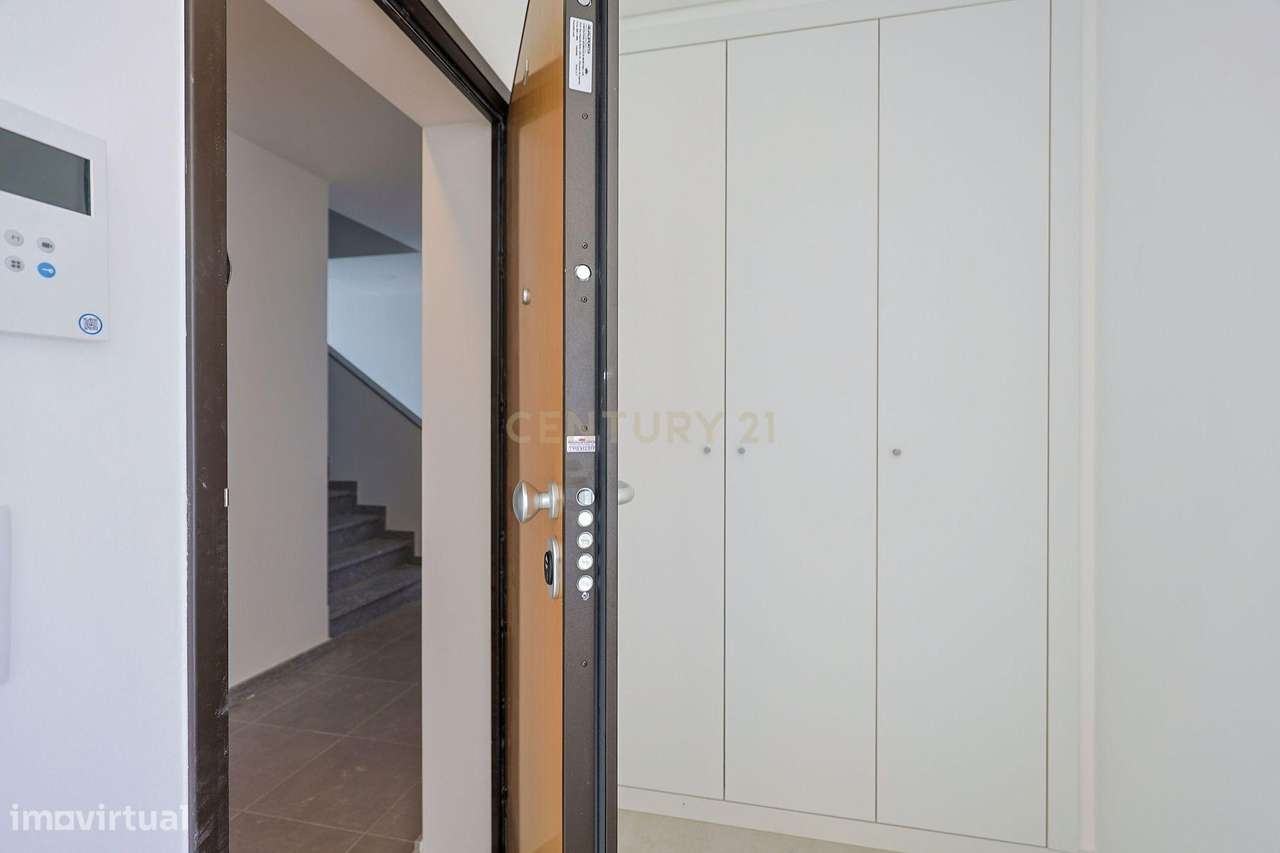 Prédio Charneca Caparica - Frações T1 e T2-28