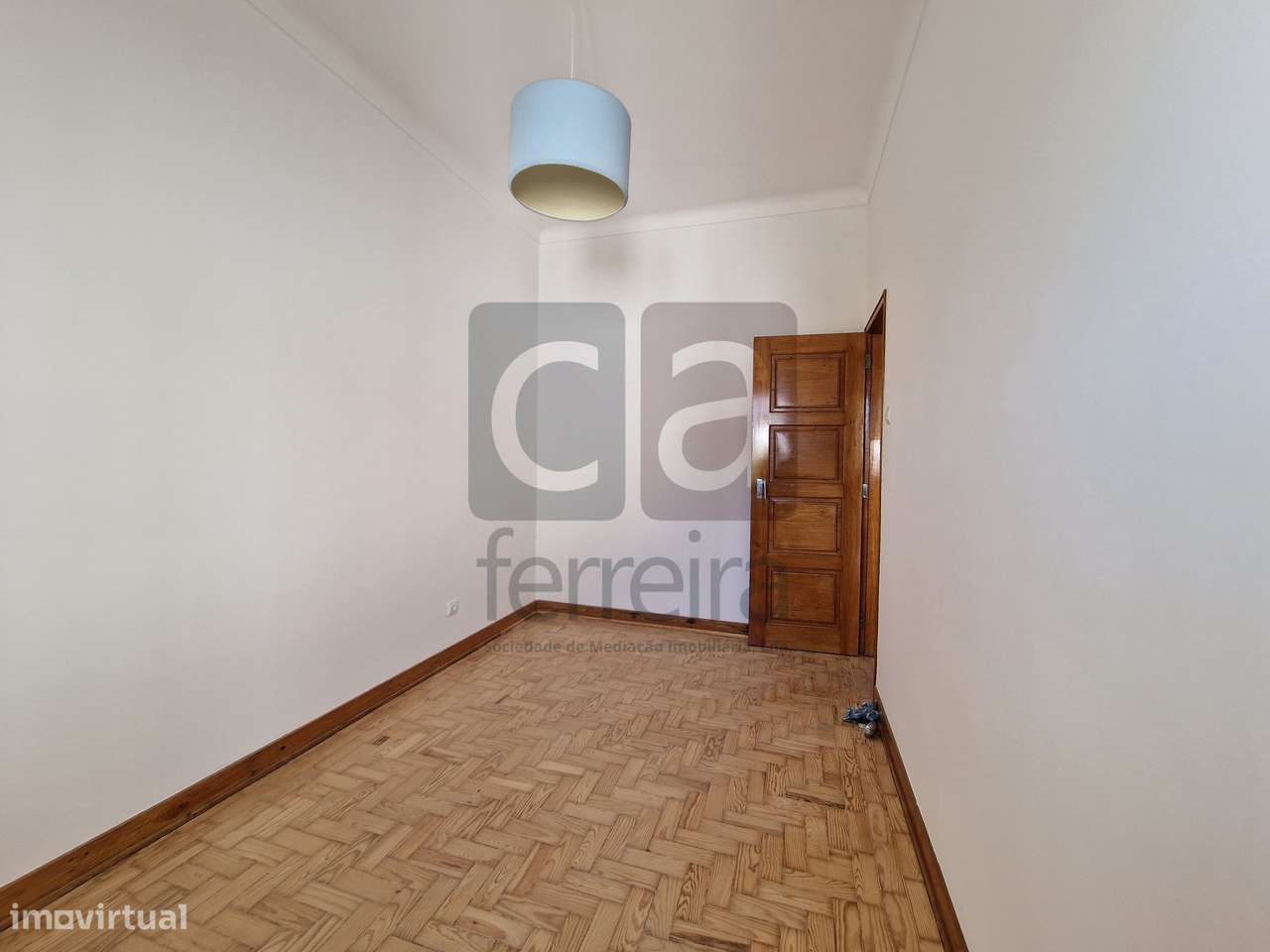 Apartamento T3 com Logradouro e Garagem/Loja – Almeirim-9