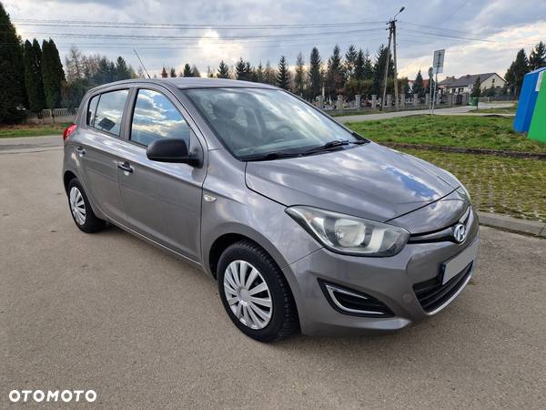 Hyundai i20 1.1 CRDi Comfort - 6