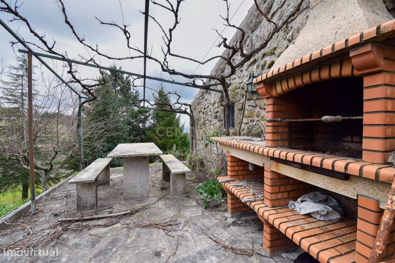 Quinta com construção em Pedra 20.000 m2 de terreno e Licença de Aloja-15