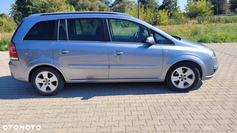 Opel Zafira 1.8 - 1