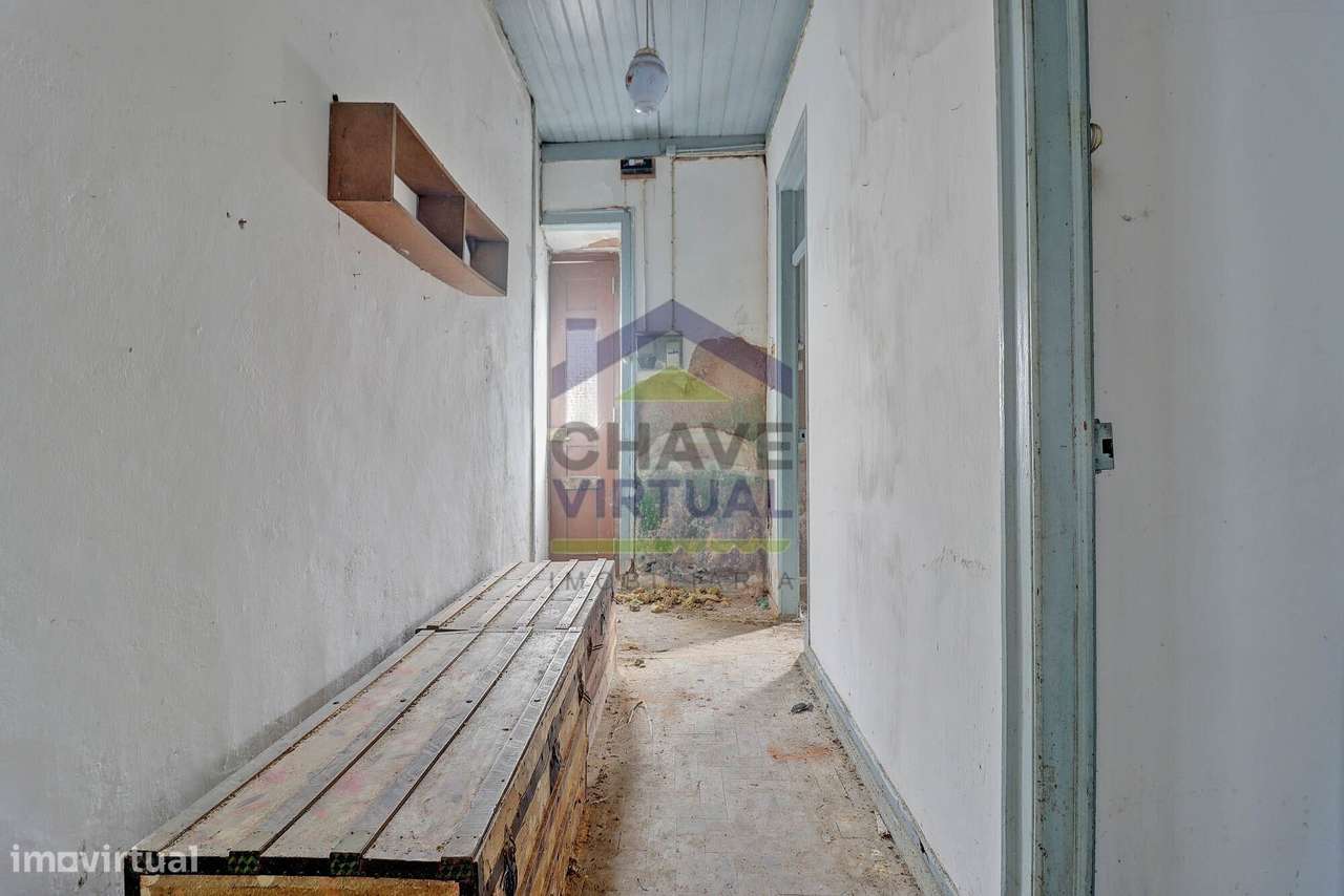 Moradia V1 com 2 Anexos para Recuperar - Centro Bombarral - Grande imagem: 5/20