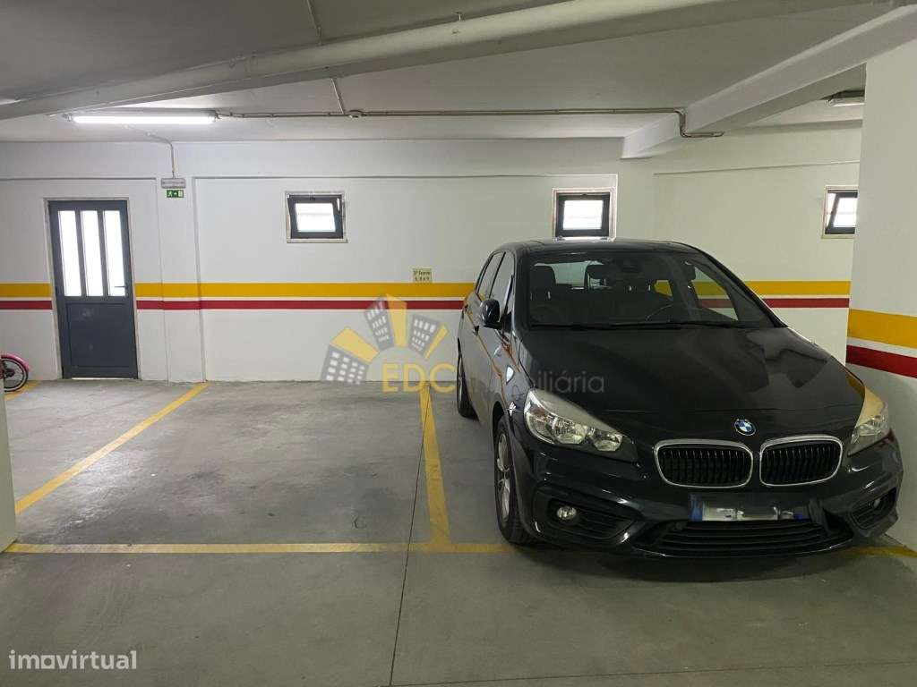 Apartamento Duplex T2+1 com Parqueamento, Arrecadação e Varanda | E...-50