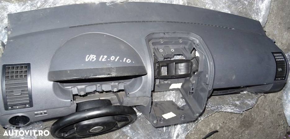 Plansa de bord Volkswagen Polo 2006 cu airbag volan si airbag pasager - 2