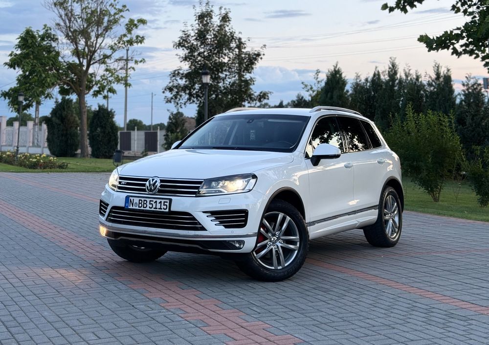 Volkswagen Touareg III [2018 - Prezent] 3.0 V6 TDI Blue Motion DPF Automatik 2015