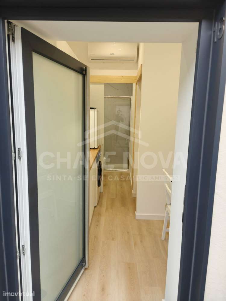 Moradia T1 Renovada mobilada e equipada em Campanha Porto-2