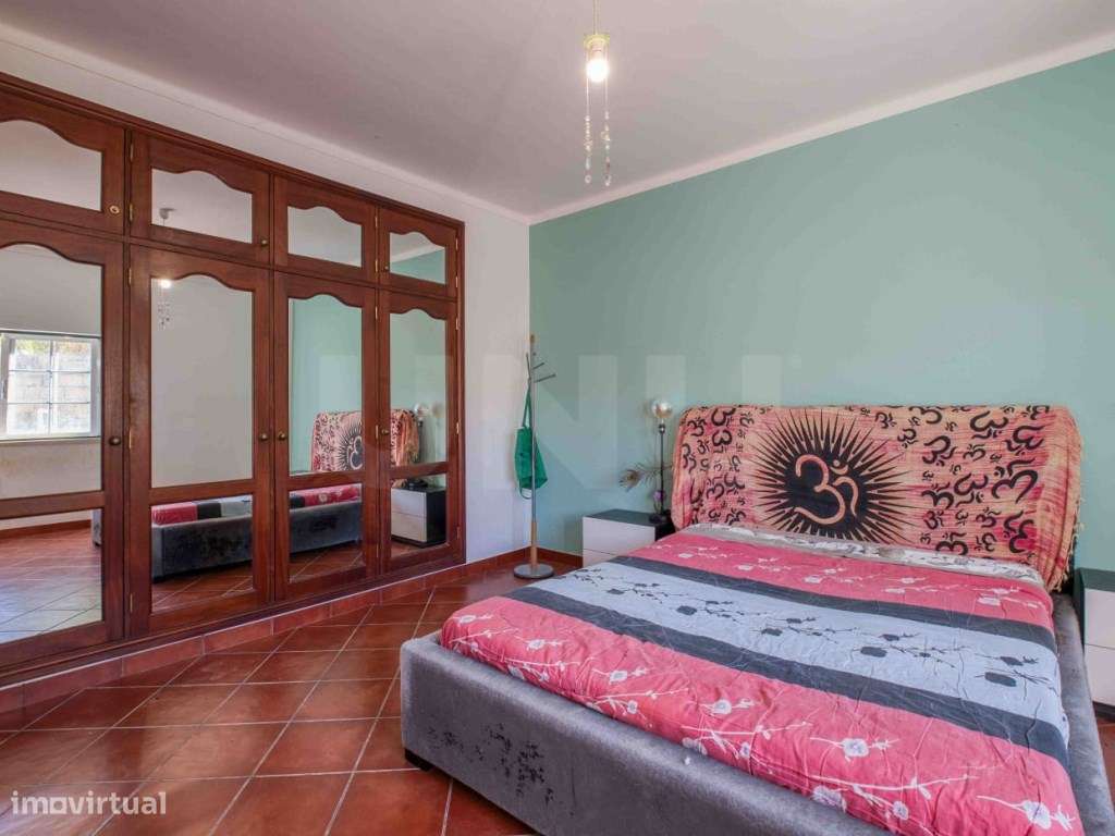 Moradia T3+3 para venda em Santarém.-26