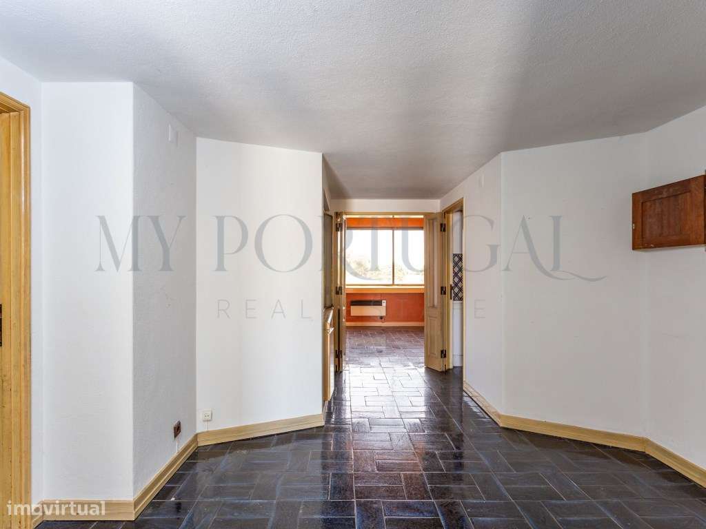 Apartamento T3 com Duas Varandas e Vista Privilegiada - Cascais - P...-9