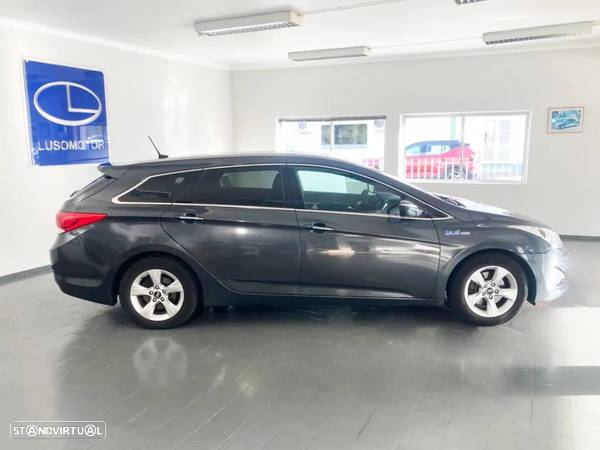 Hyundai i40 SW 1.7 CRDi Blue Comfort - 4