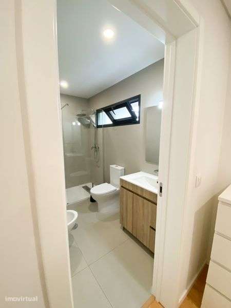 Arrenda-se T2 Novo em Pedroso - Grande imagem: 5/12