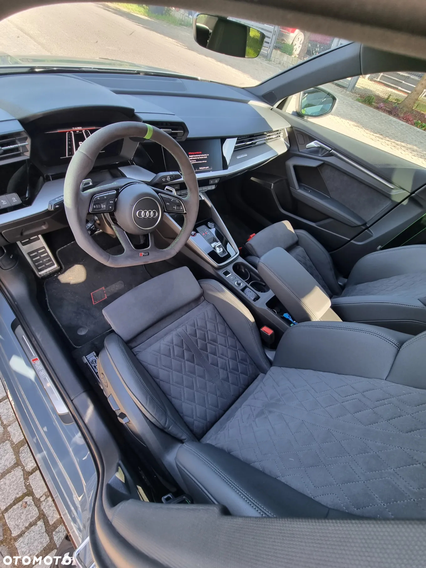 Audi RS3 TFSI Quattro S tronic - 4