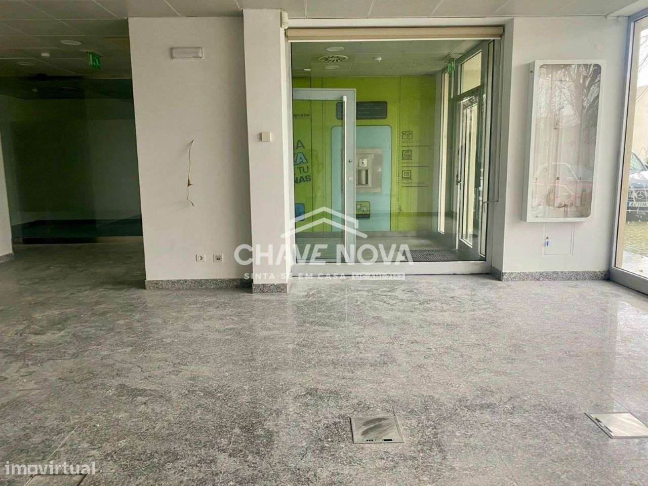 Loja Comercial para Arrendamento em Paranhos - Grande imagem: 4/23