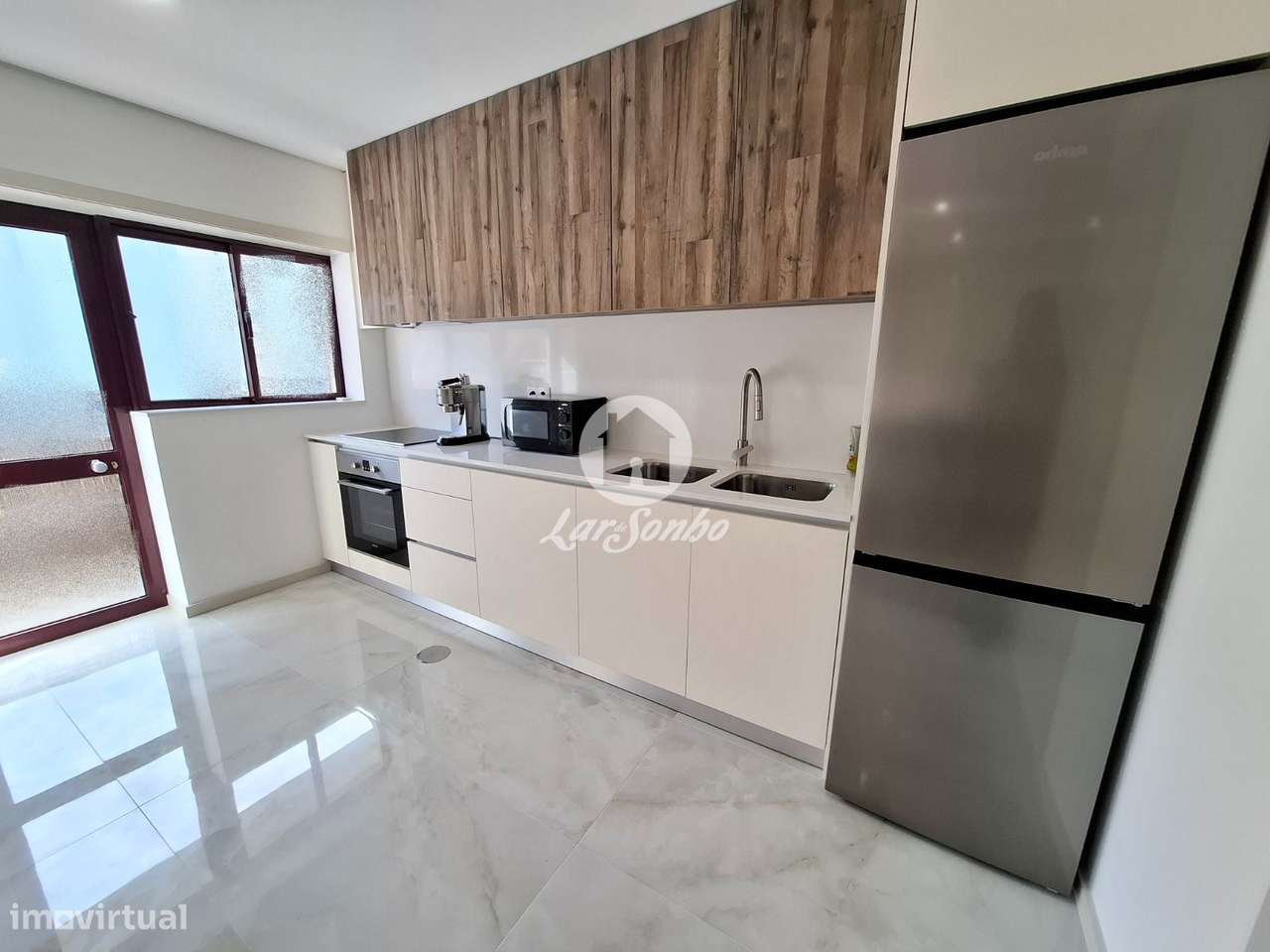 Apartamento T2 Remodelado, a 50m da Praia de Aver-o-Mar - Grande imagem: 3/16
