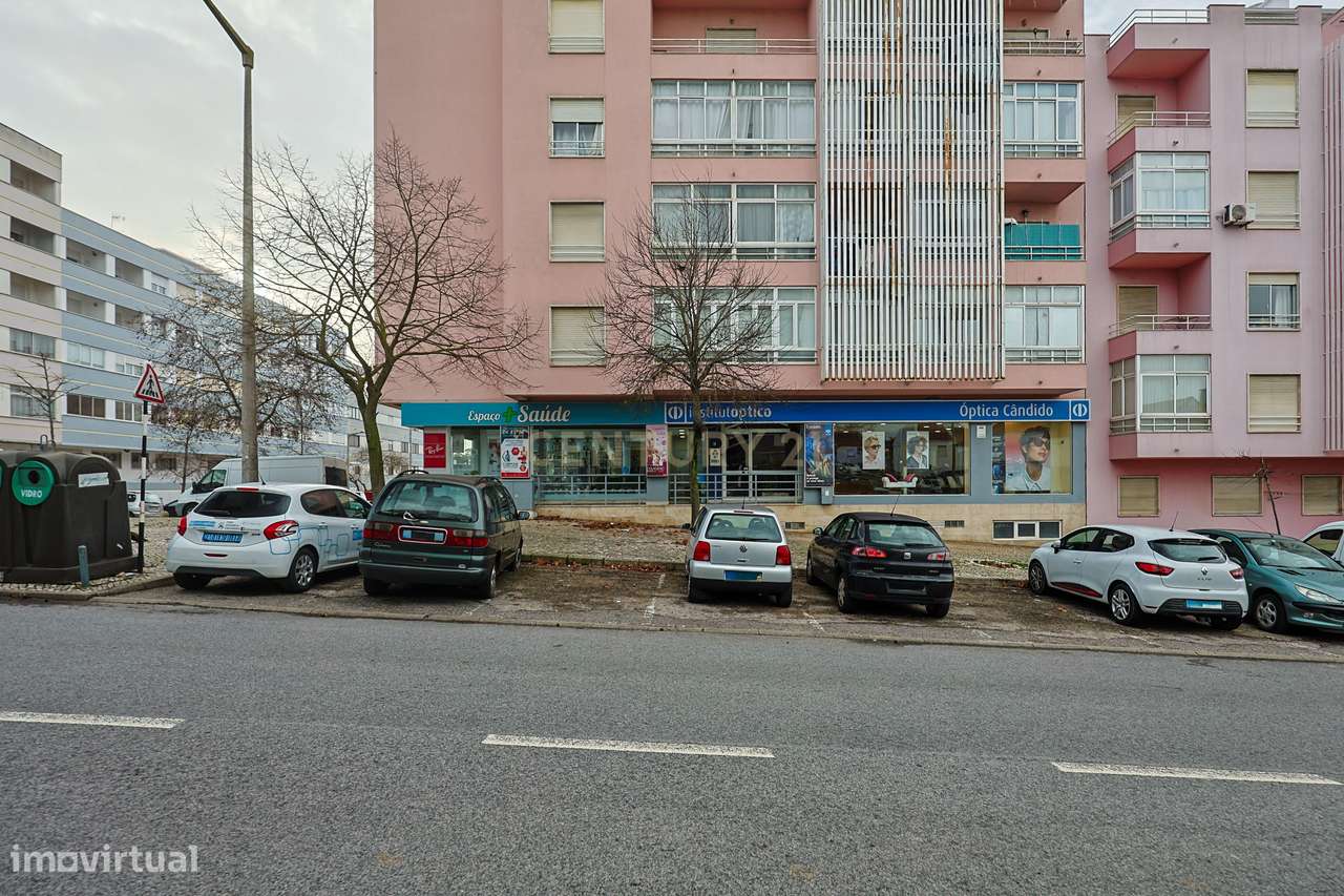 11 Lojas à Venda em bloco | 326 m²-15