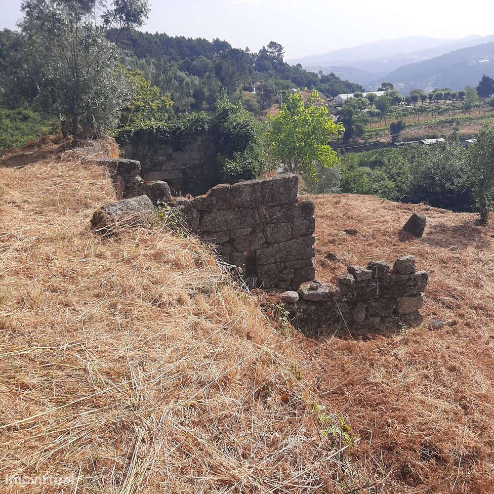 Casa em pedra para reconstruir Canelas Penafiel-30