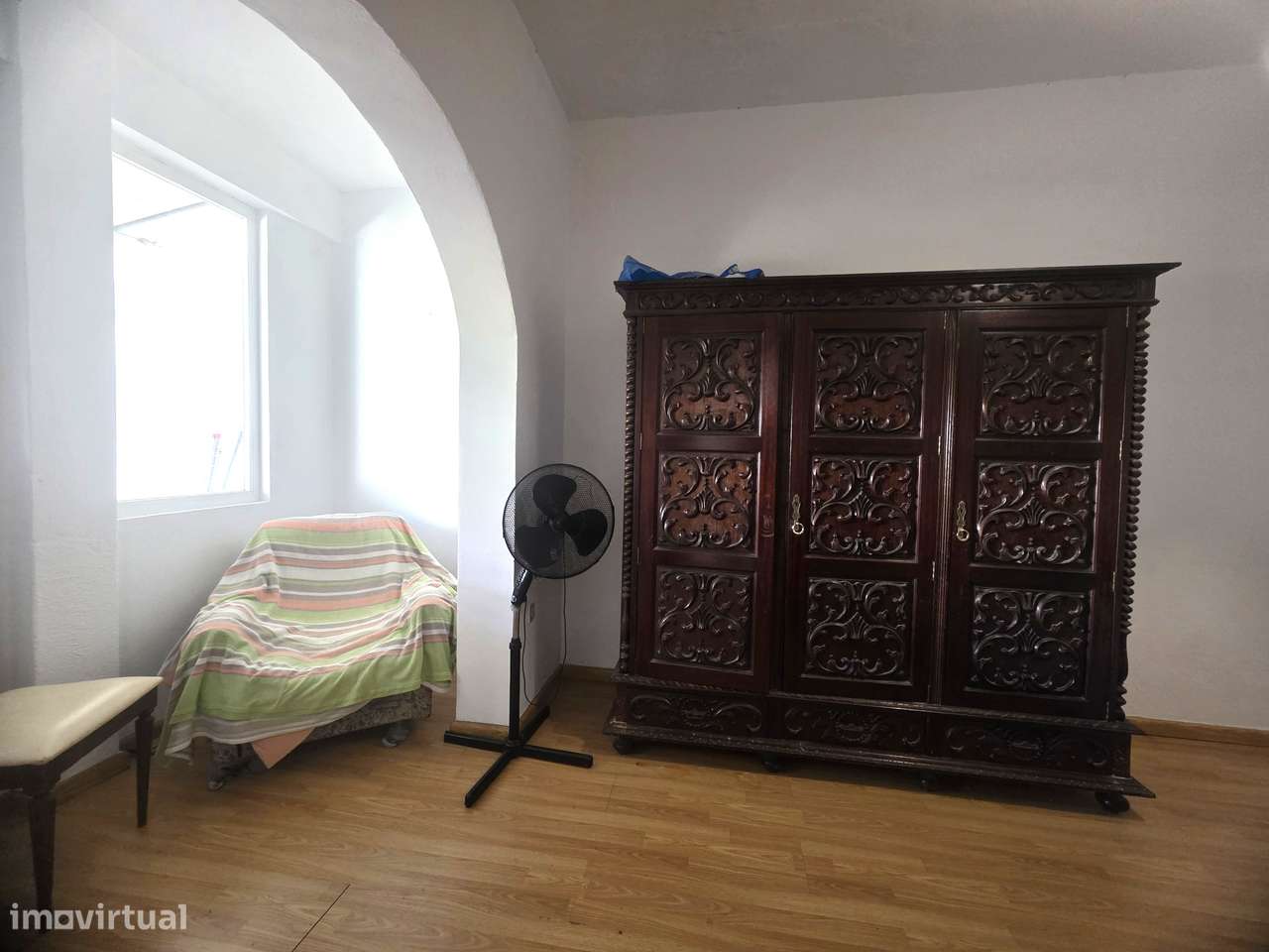 Lote de Terreno com Moradia – Oportunidade de Investimento-20