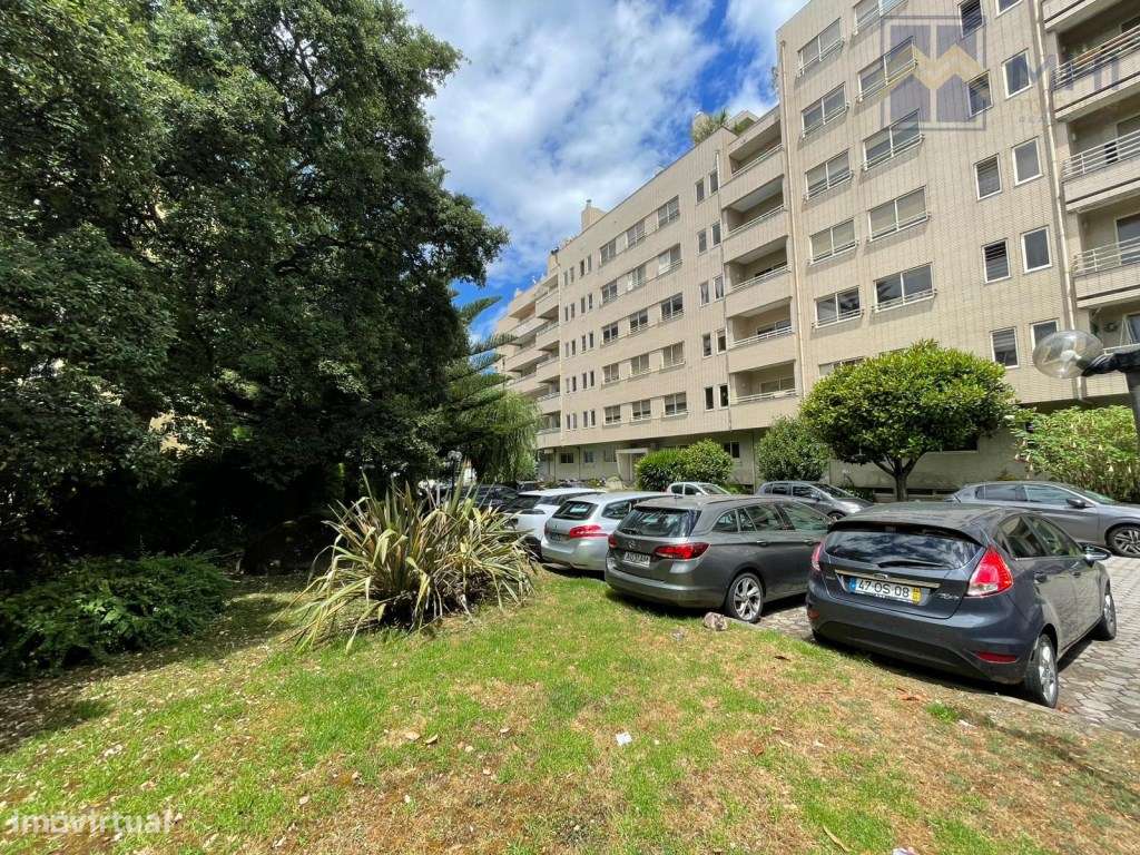 Excelente Apartamento T3 com Terraço em Condomínio Fechado-34