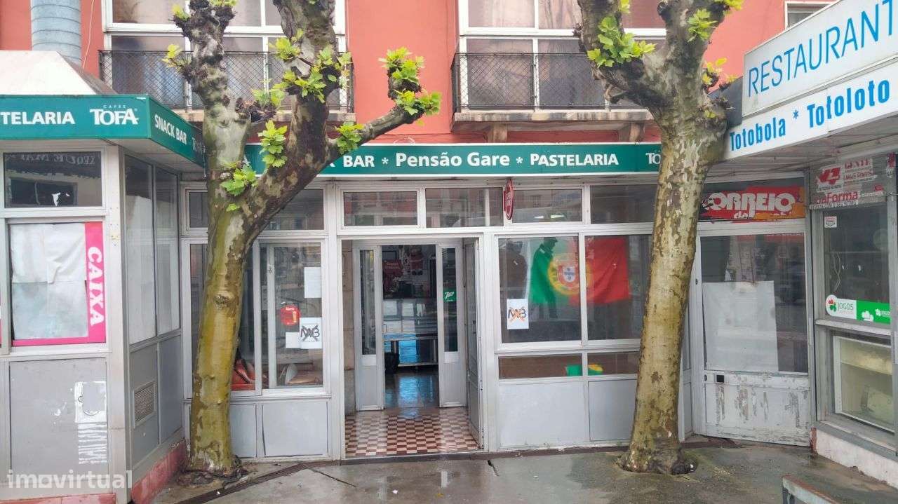 Prédio estação CP Mem Martins-3