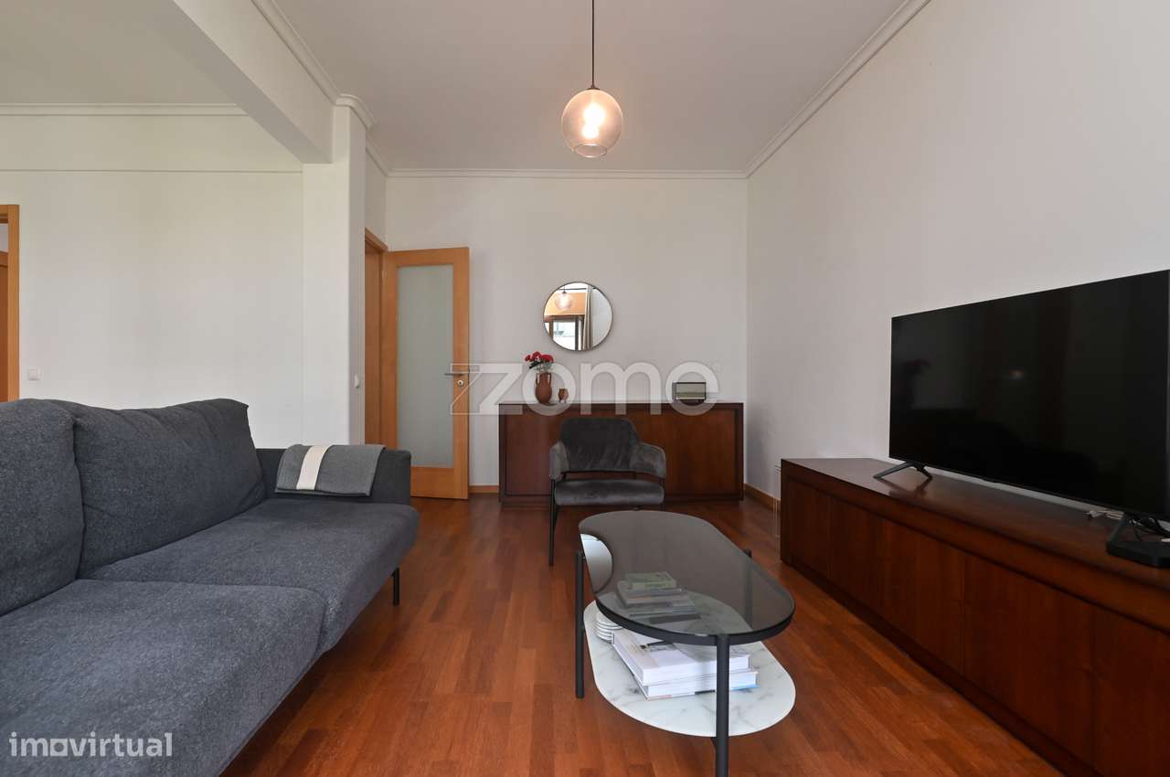 Apt T3 totalmente renovado no centro de Lisboa, junto à Gulbenkian-9
