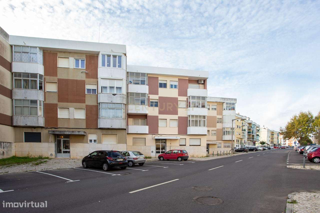 Apartamento T2 a venda Renovado e Mobilado | Pronto a Habitar-24