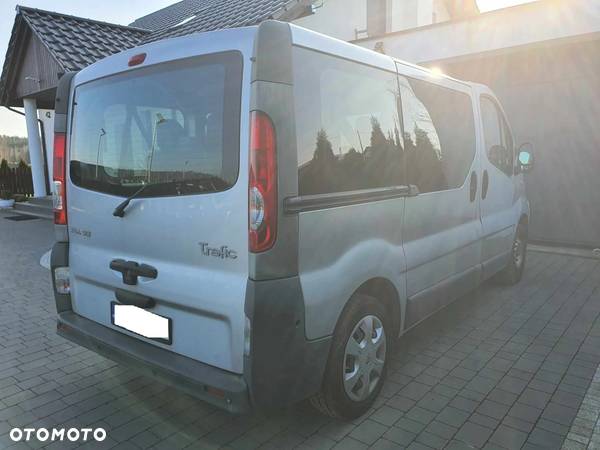 Renault Trafic - 10