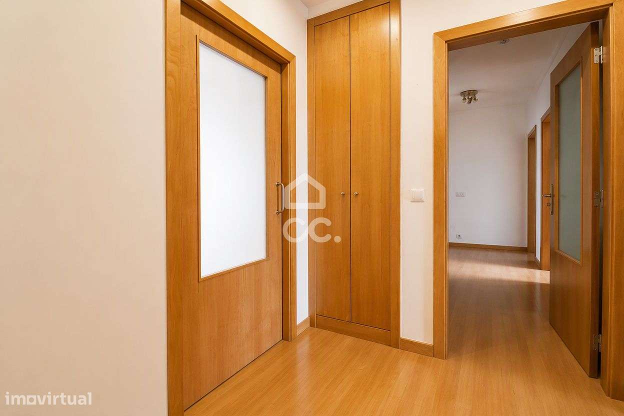 Apartamento T3 com garagem na Quinta de São Luís, Pereira.-6