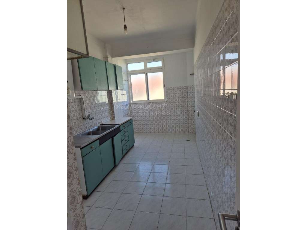 Apartamento T3 com vista esplendorosa-14