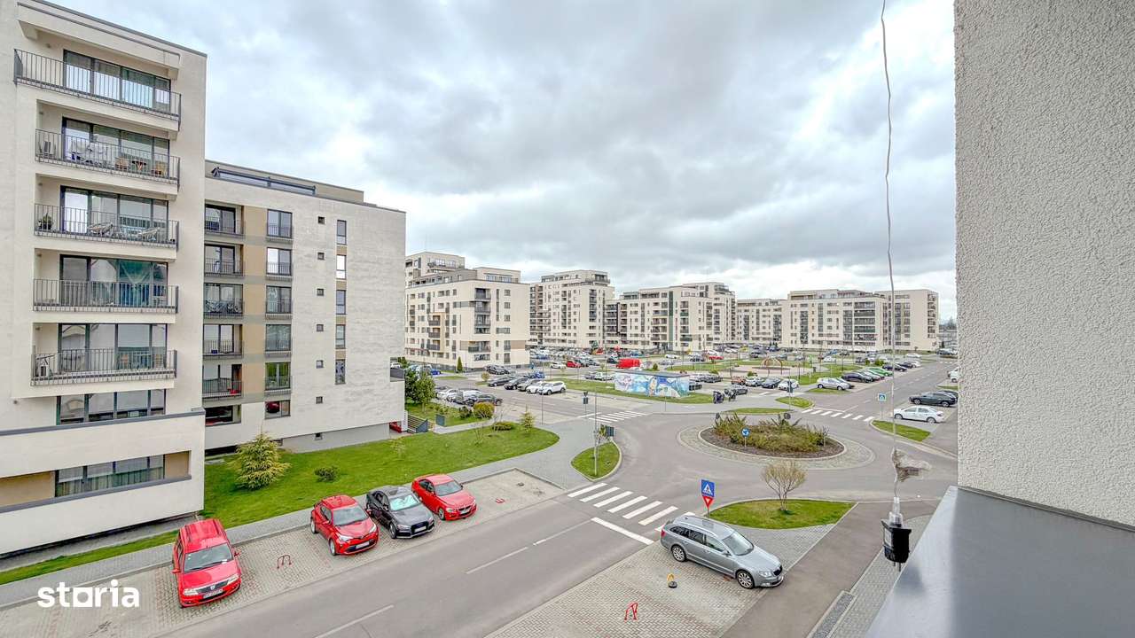 Studio in Kasper Coresi, vedere aleea pietonală,loc de parcare si boxa-12