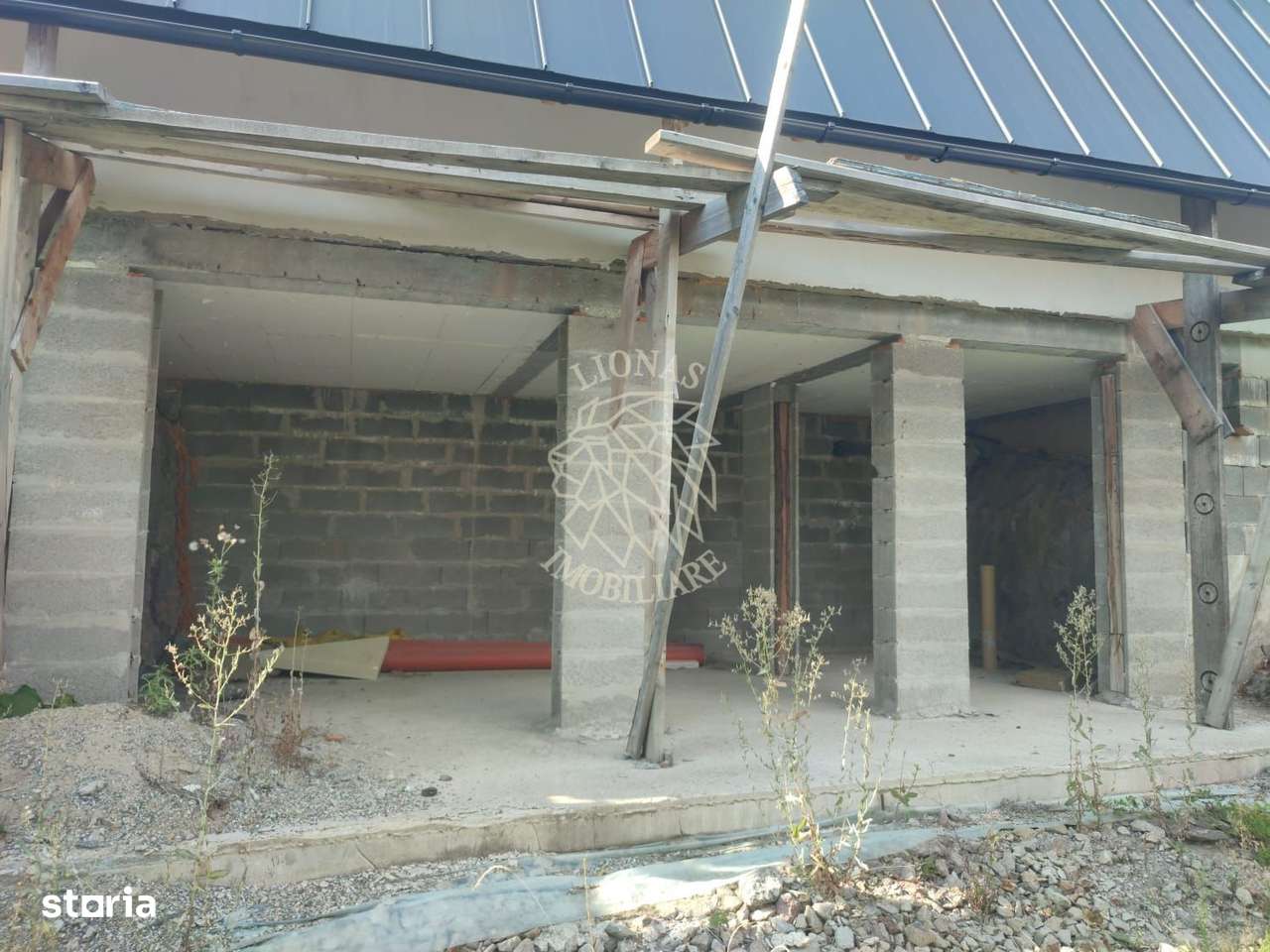 Cabana Finisata 160 mp -teren 4100 mp-Panorama spre Lac Colibita - Imagine principală: 4/9