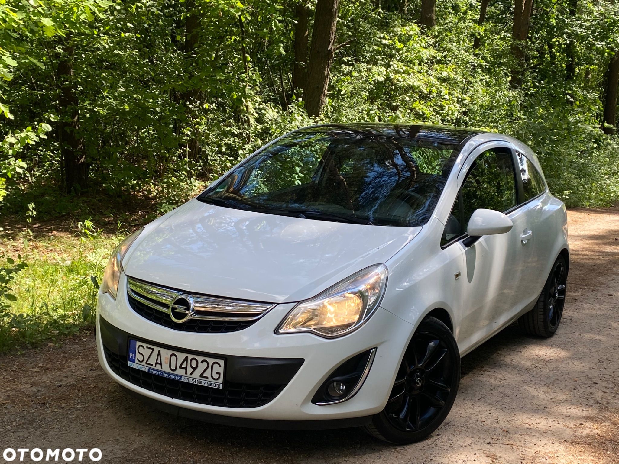 Opel Corsa 1.4 16V Color Edition - 1