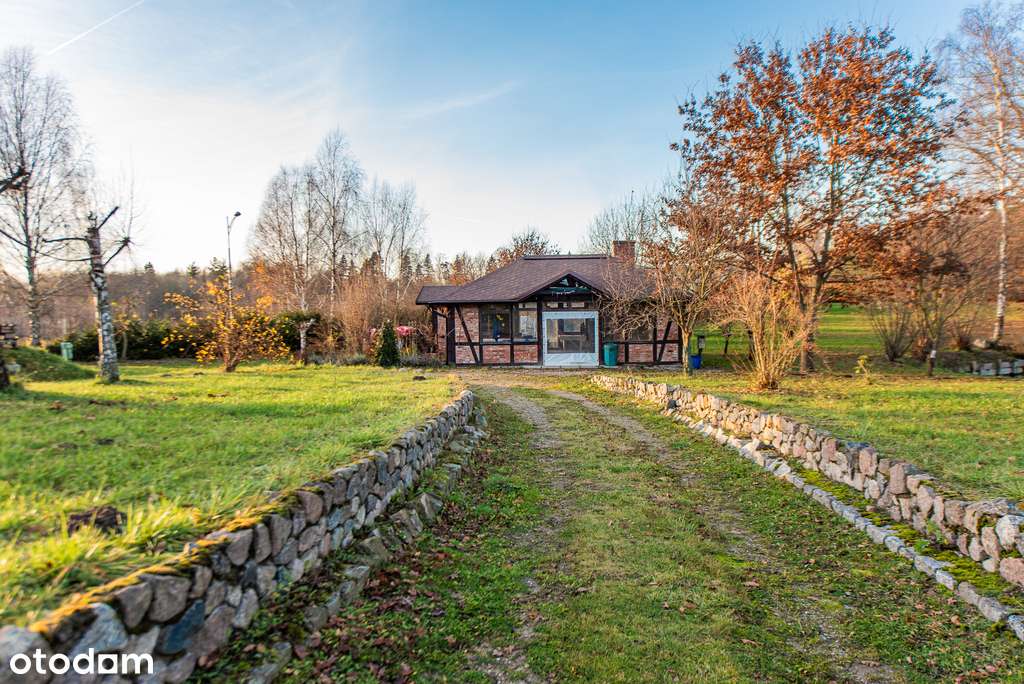 Ekskluzywna posiadłość ze stawem na dużej działce.-19
